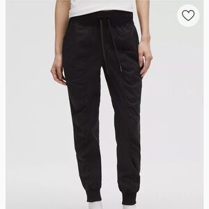 Lululemon Black Dance Studio Joggers Mid-Rise